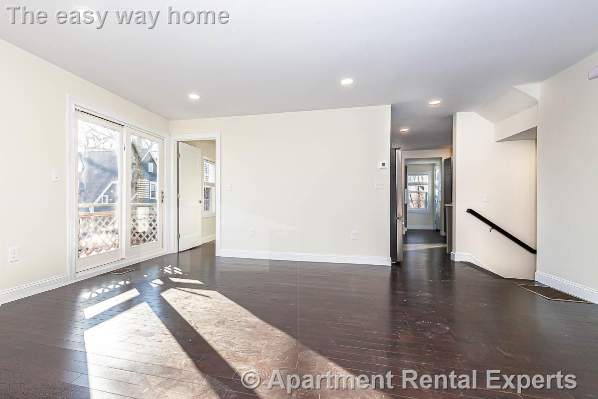 48 Caldwell Rd, Waltham