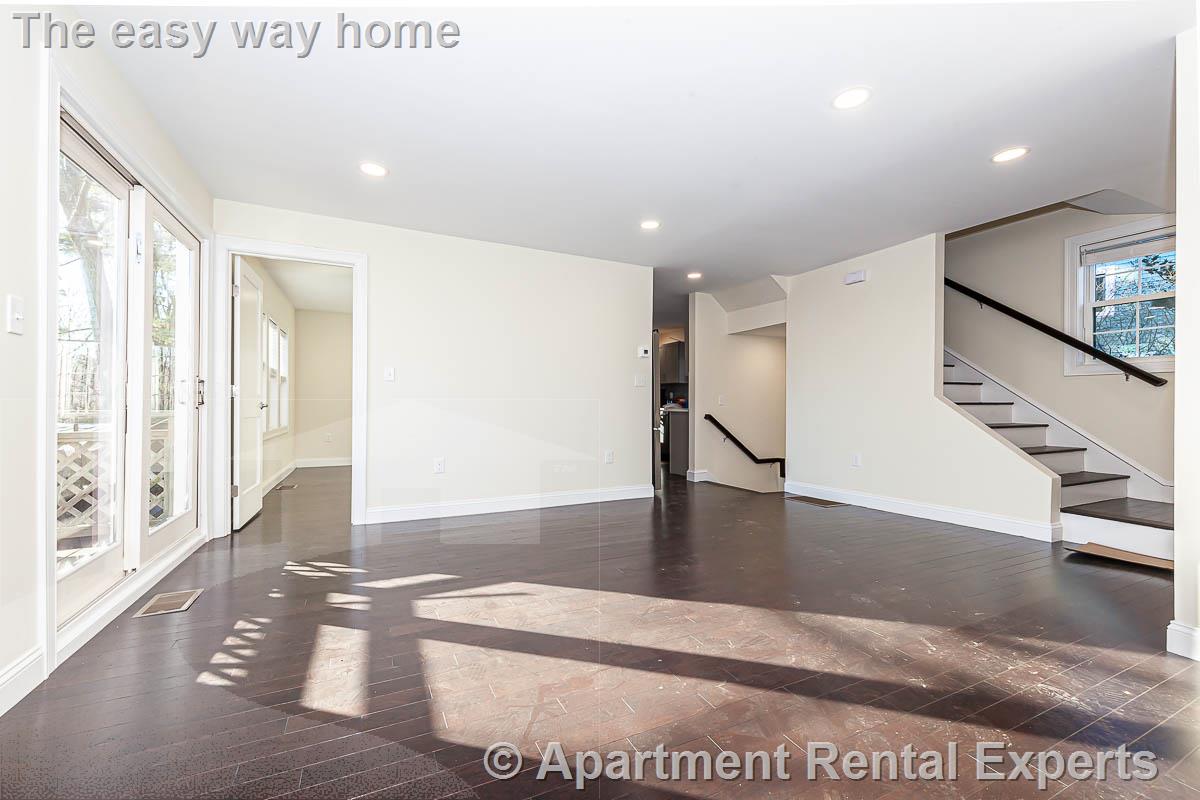 48 Caldwell Rd, Waltham