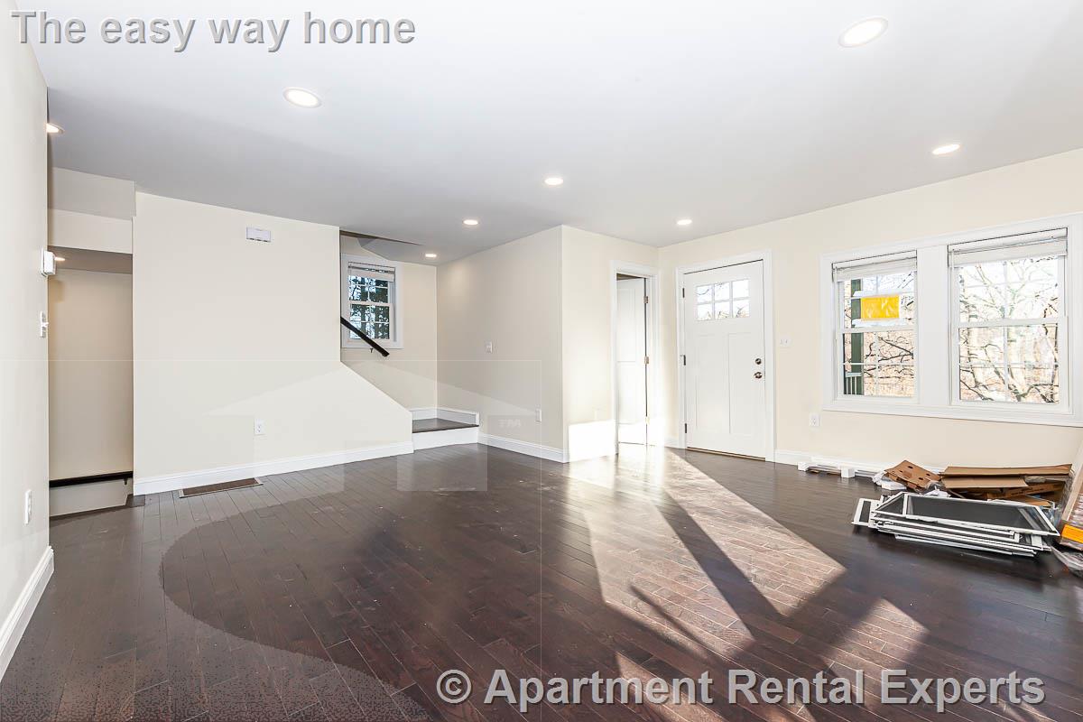 48 Caldwell Rd, Waltham