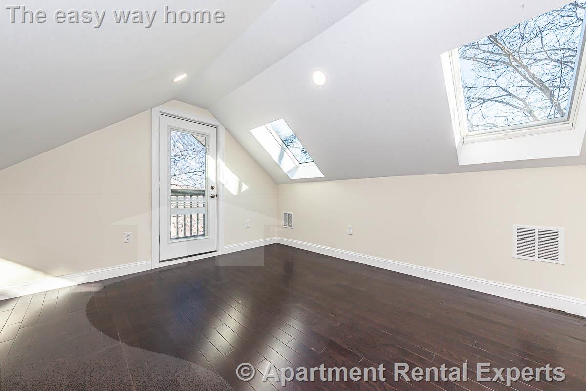 48 Caldwell Rd, Waltham