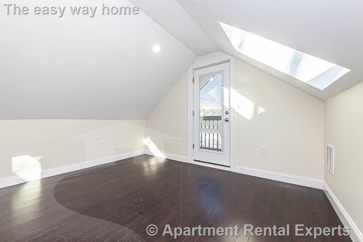 48 Caldwell Rd, Waltham