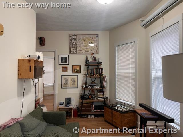 19 Linden Ave, Porter Square