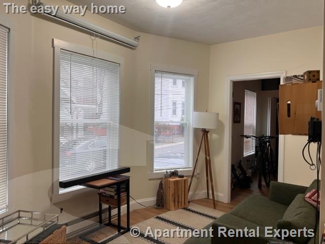 19 Linden Ave, Porter Square