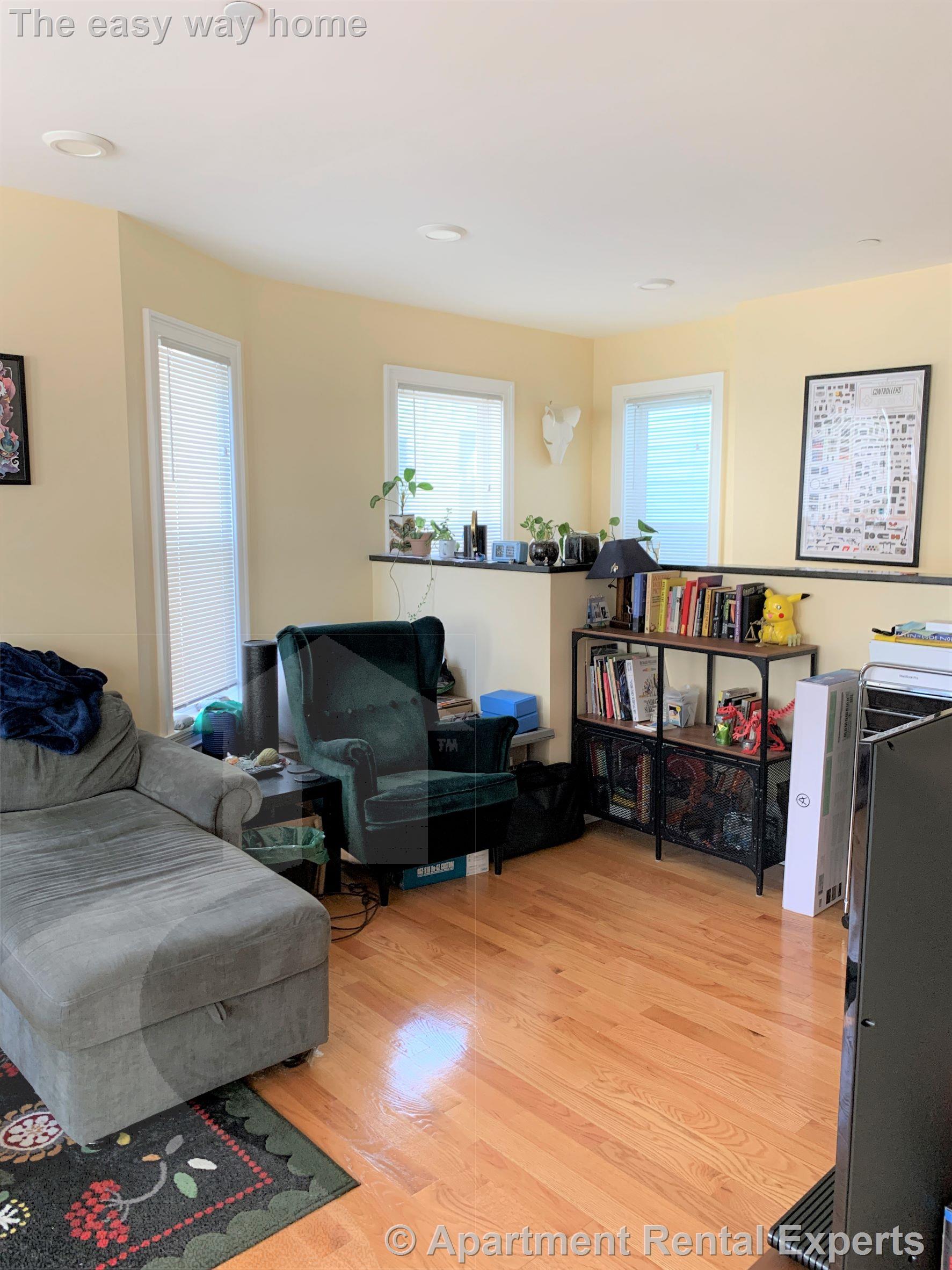 10 Jay St, Davis Square