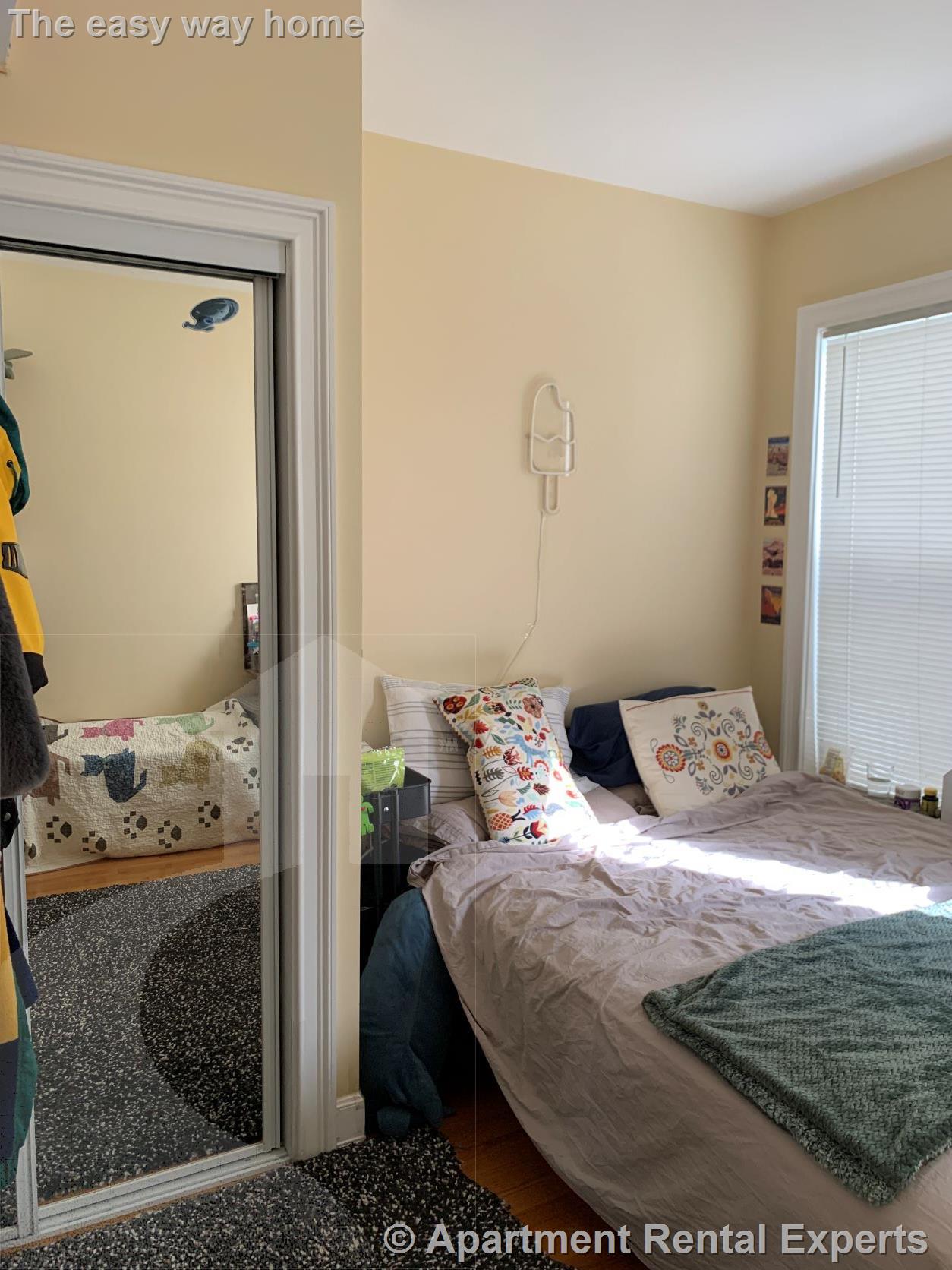 10 Jay St, Davis Square