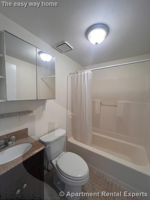 35 Davis Sq, Davis Square