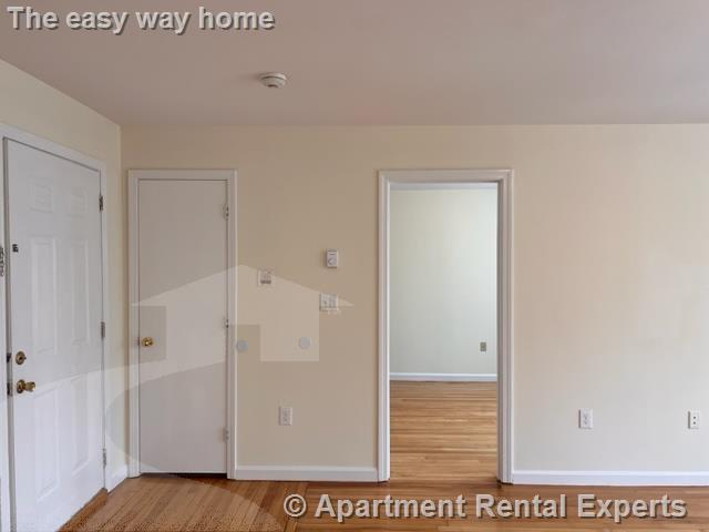 35 Davis Sq, Davis Square