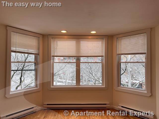 35 Davis Sq, Davis Square