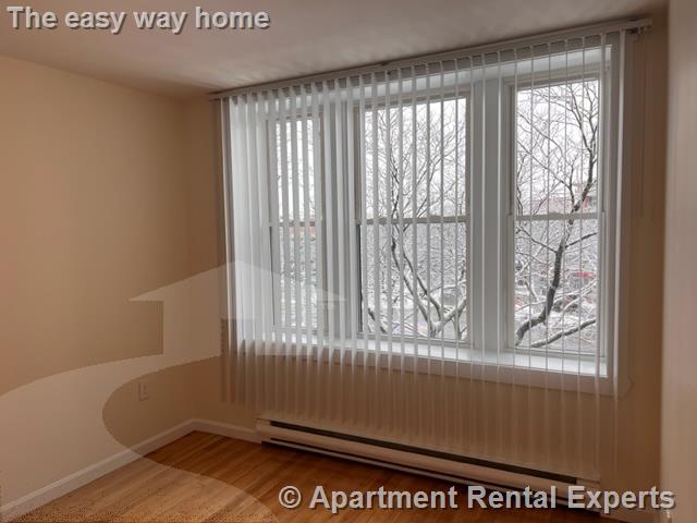 35 Davis Sq, Davis Square