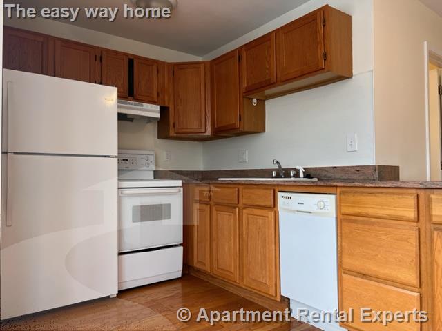 35 Davis Sq, Davis Square