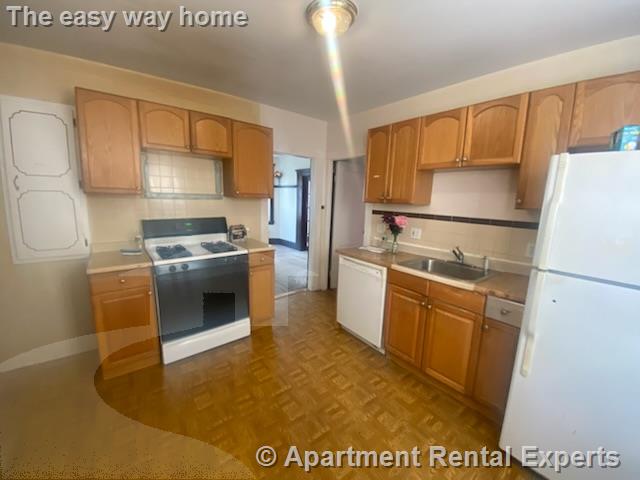 10 Lewis St, Salem St. Area