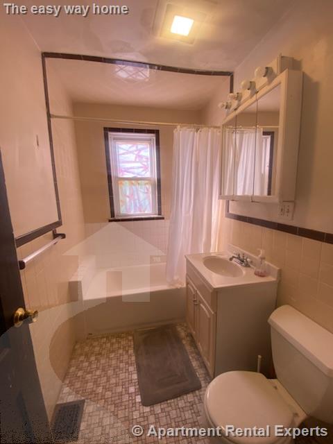 10 Lewis St, Salem St. Area