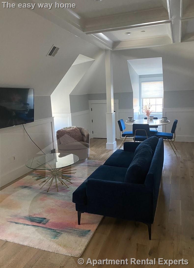 241 School St, Winter Hill