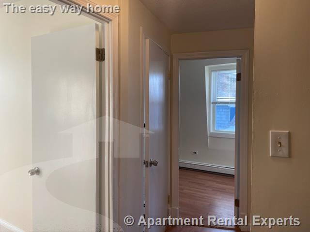 10 Gilman St, East Somerville