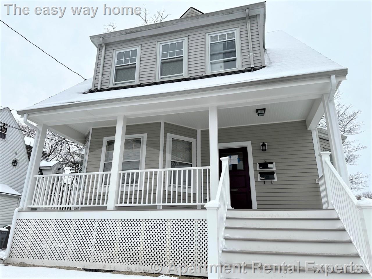 35 College Ave, Tufts