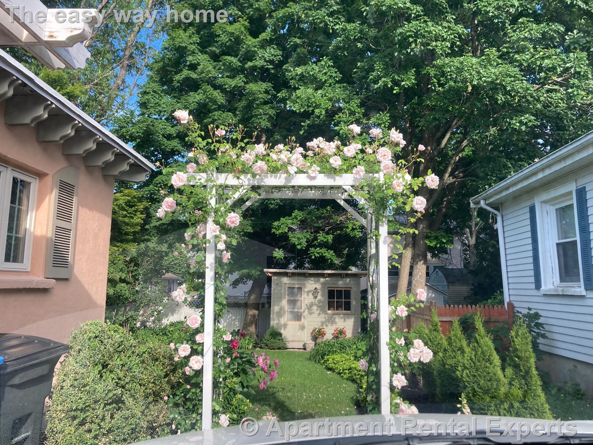 33 Mokema Ave, Waltham