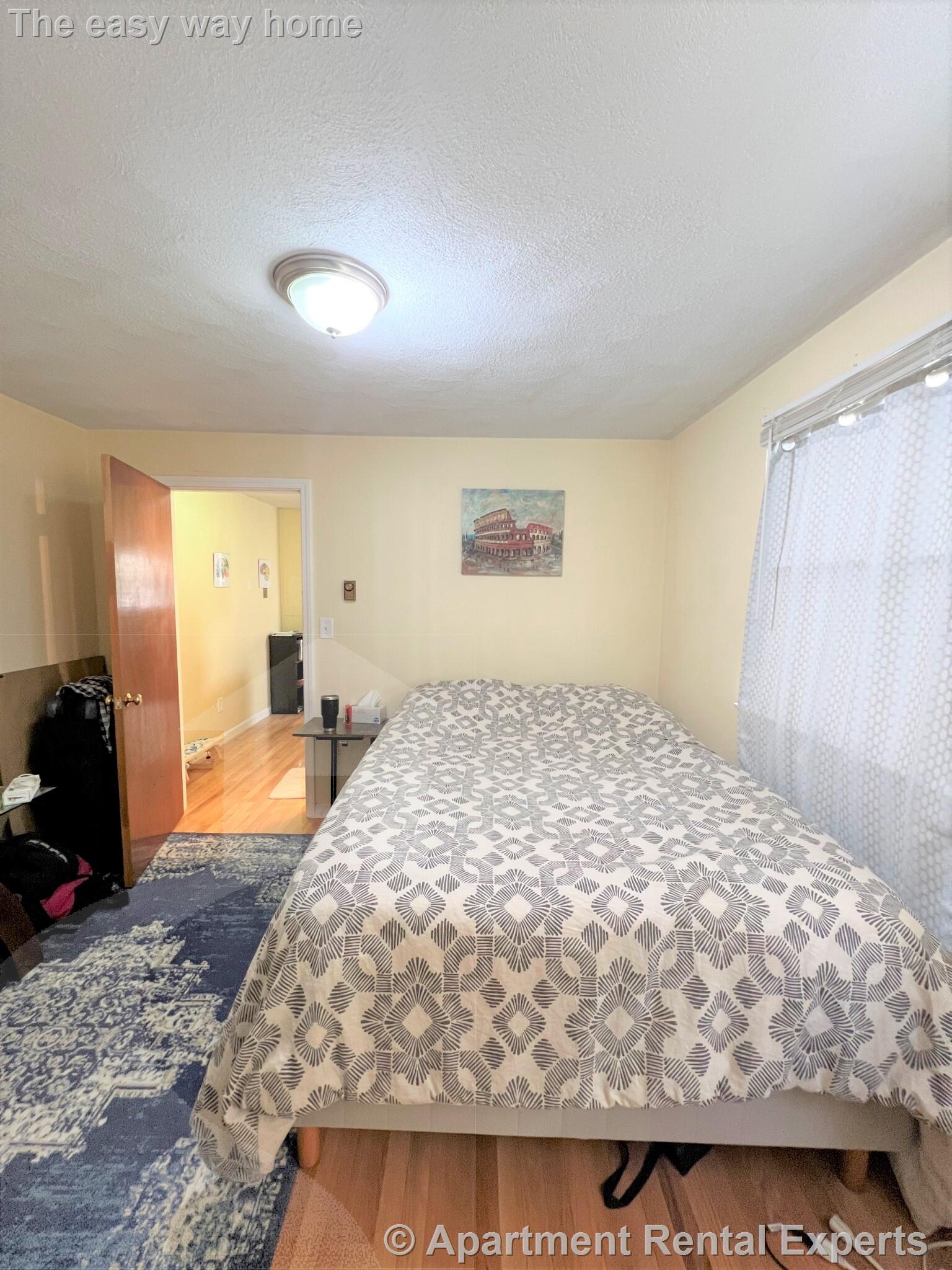 217 Holland St, Davis Square