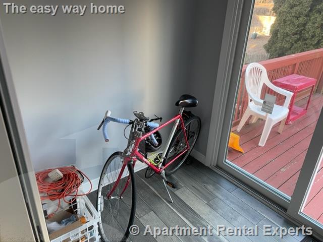 66 Paris St, Medford Square