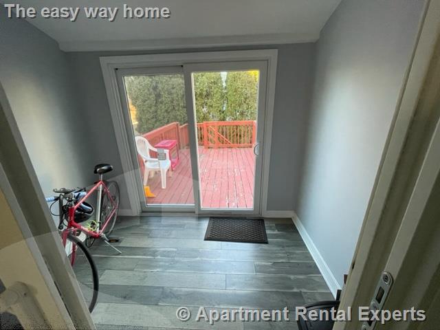 66 Paris St, Medford Square