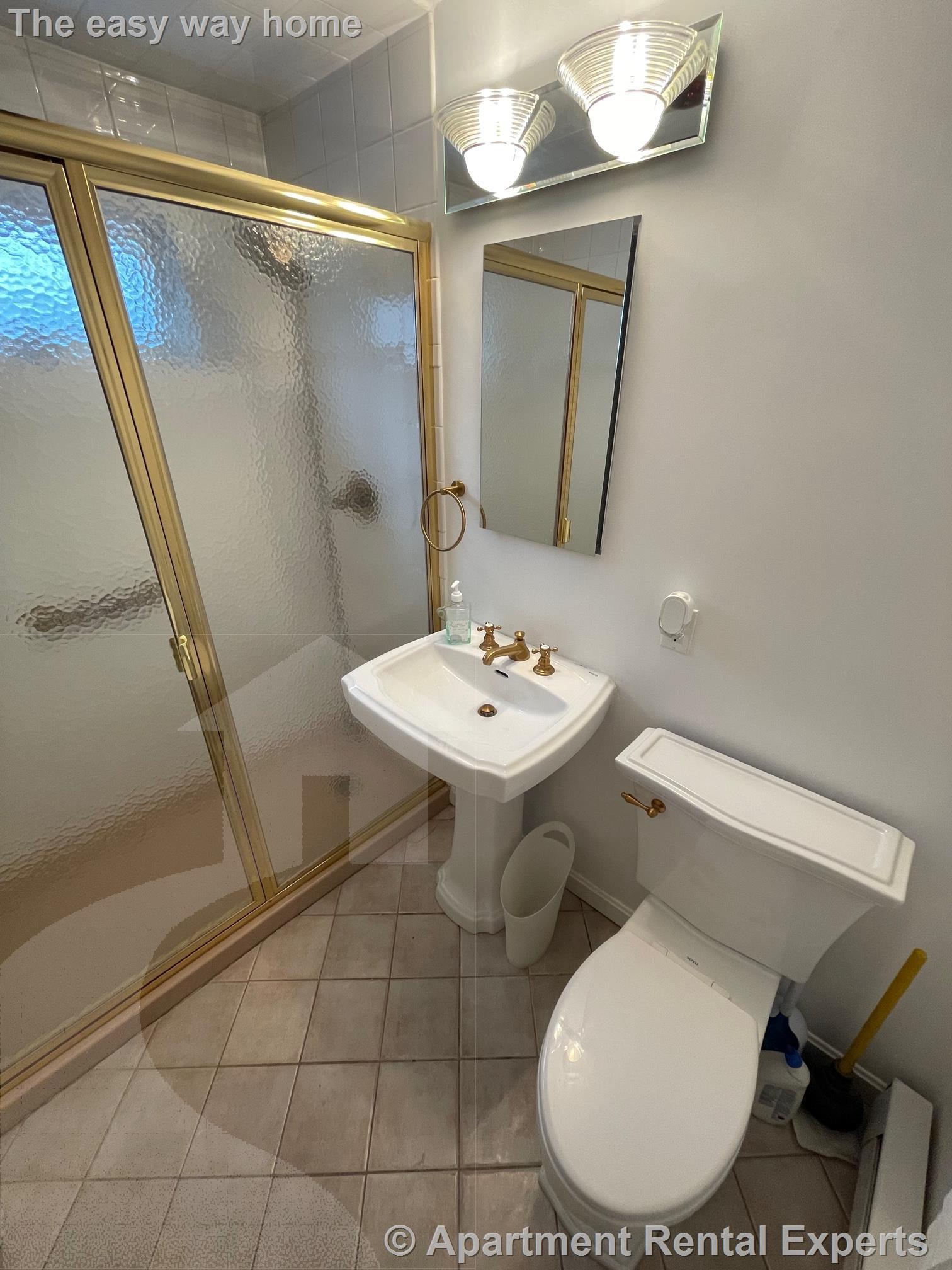 33 Mokema Ave, Waltham