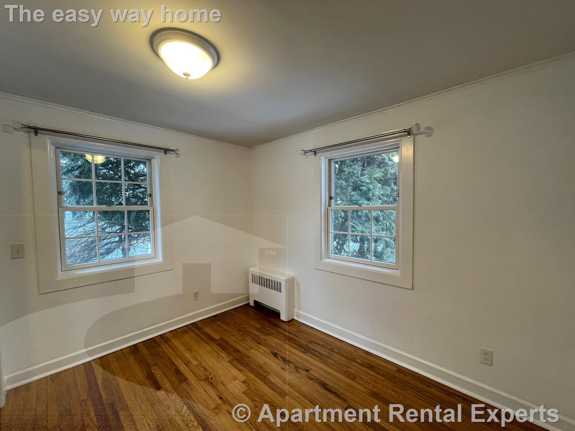 33 Mokema Ave, Waltham