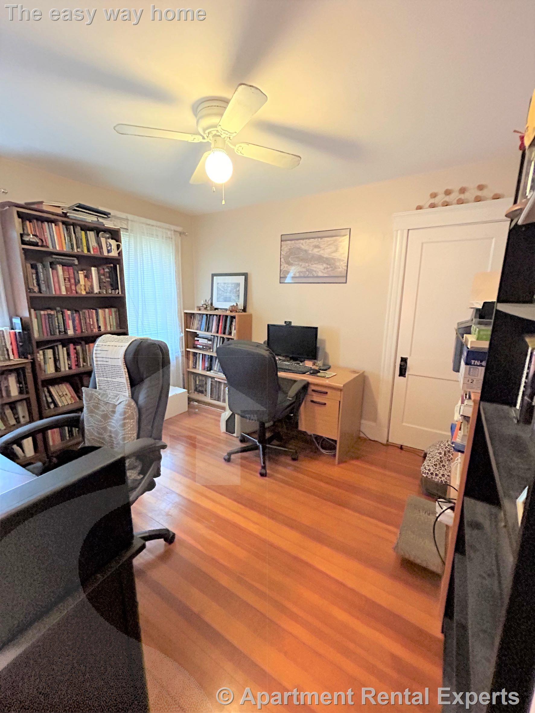 8 Valley St, Medford Square