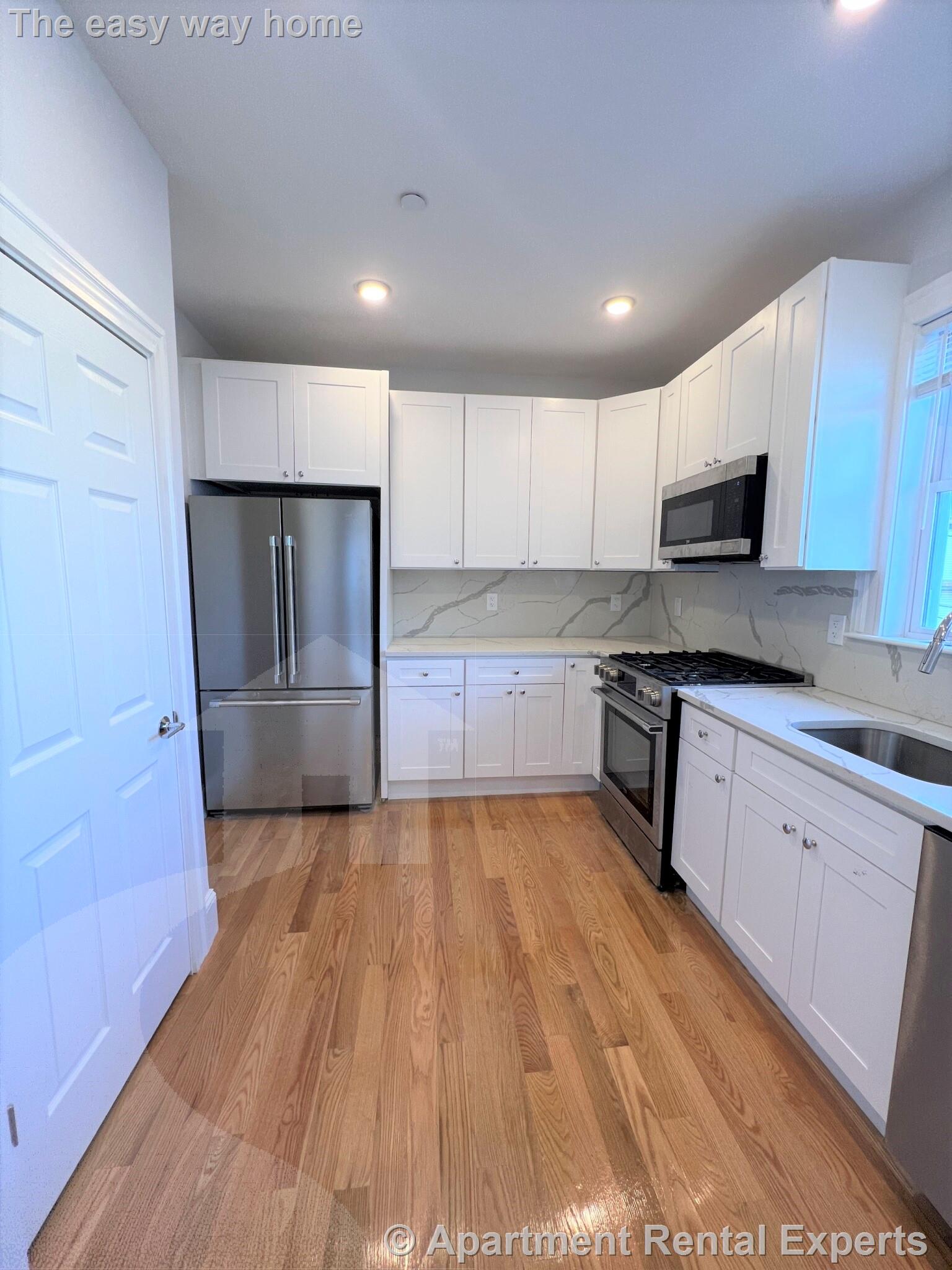 75 Winchester St, Ball Square