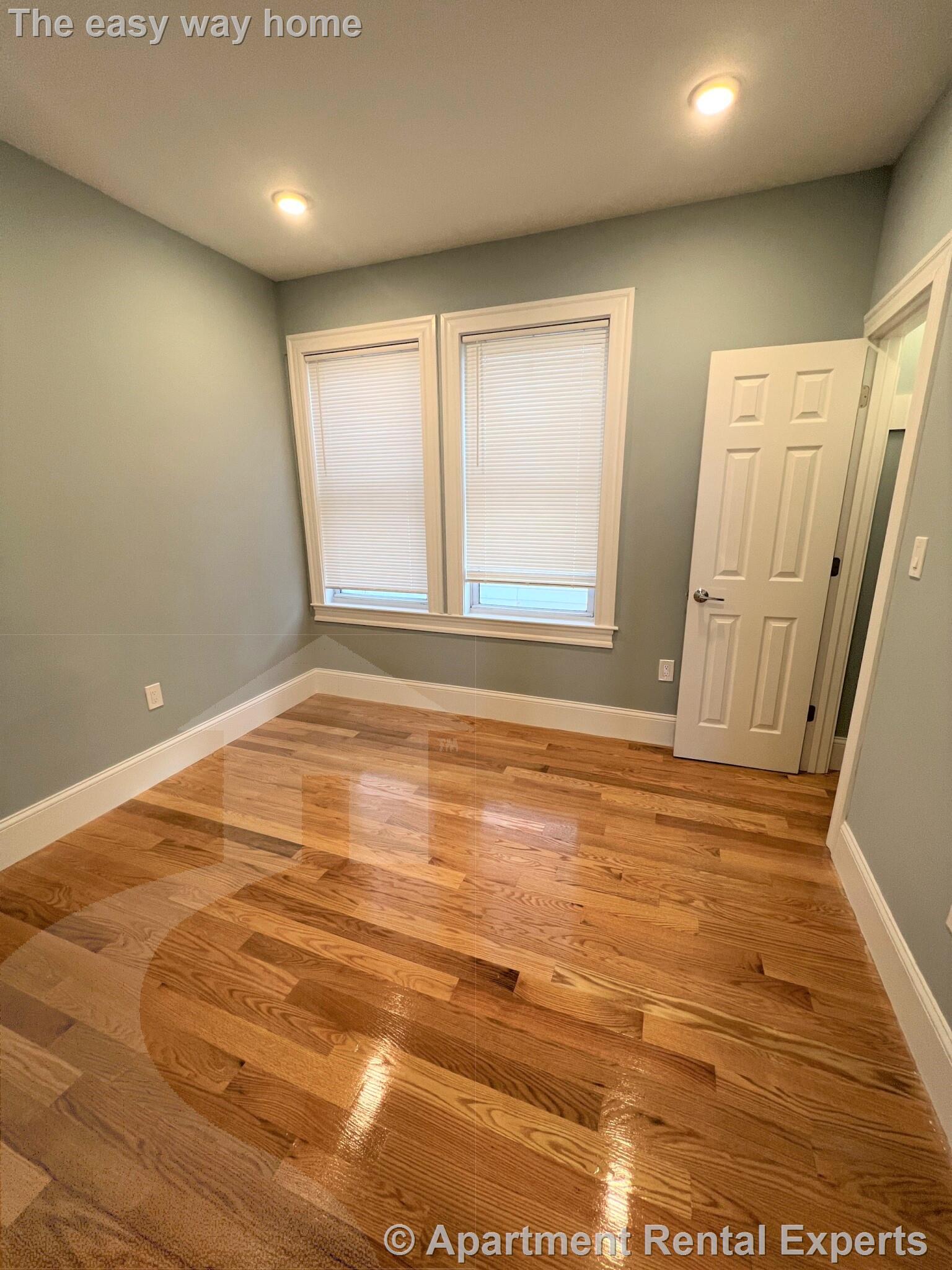 75 Winchester St, Ball Square