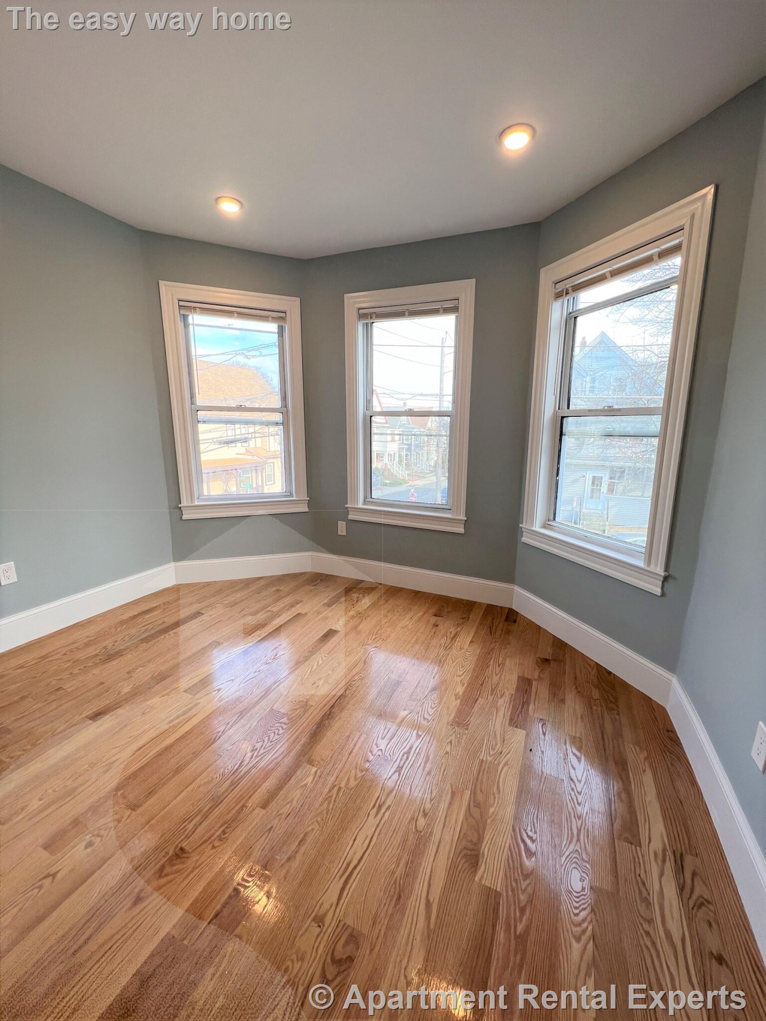 75 Winchester St, Ball Square