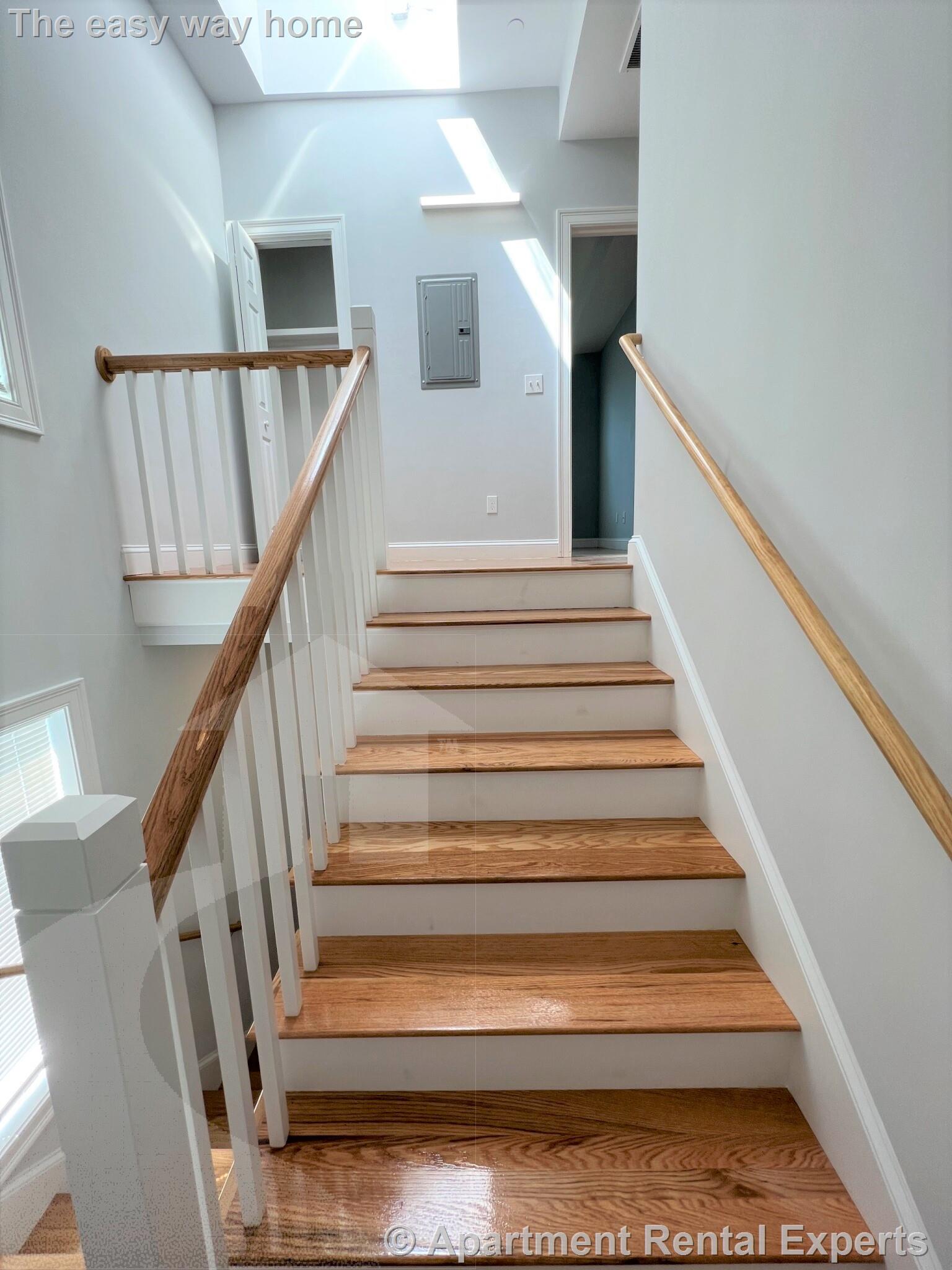 126 Cross St, East Somerville