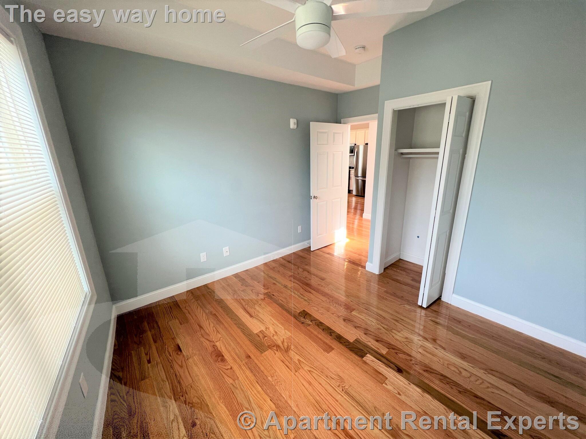 126 Cross St, East Somerville