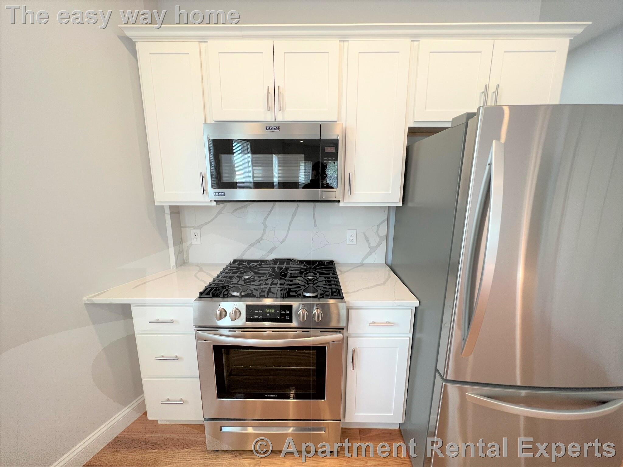 126 Cross St, East Somerville