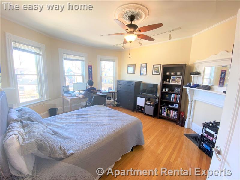 176 Elm St, Porter Square