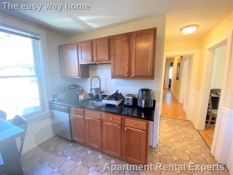 176 Elm St, Porter Square