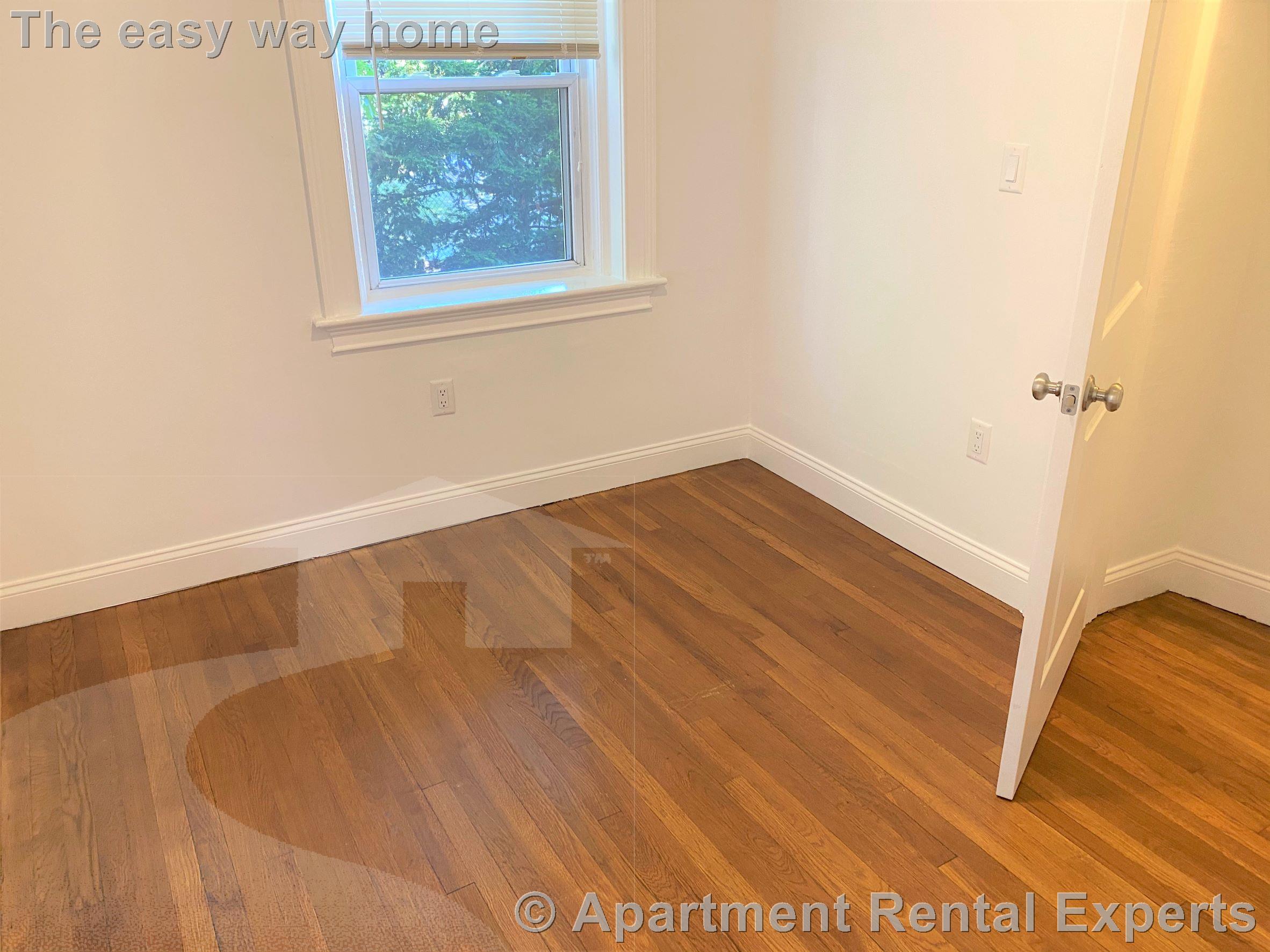 107 Summer St, Malden Center