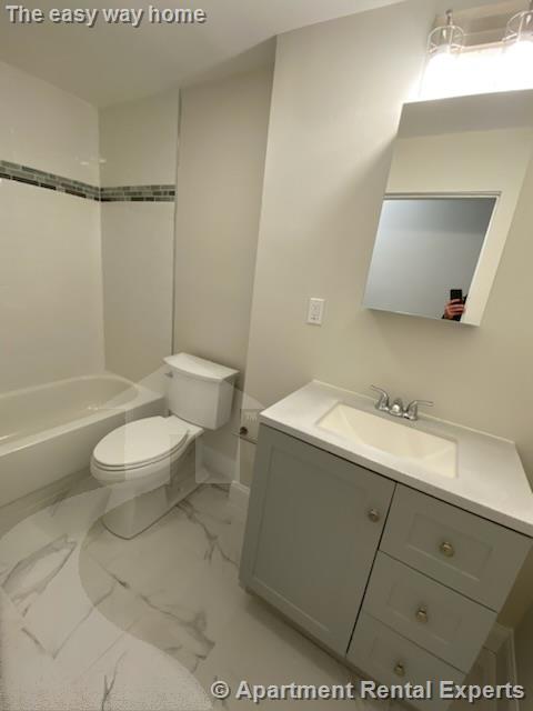 16R Warren Ave, Union Square