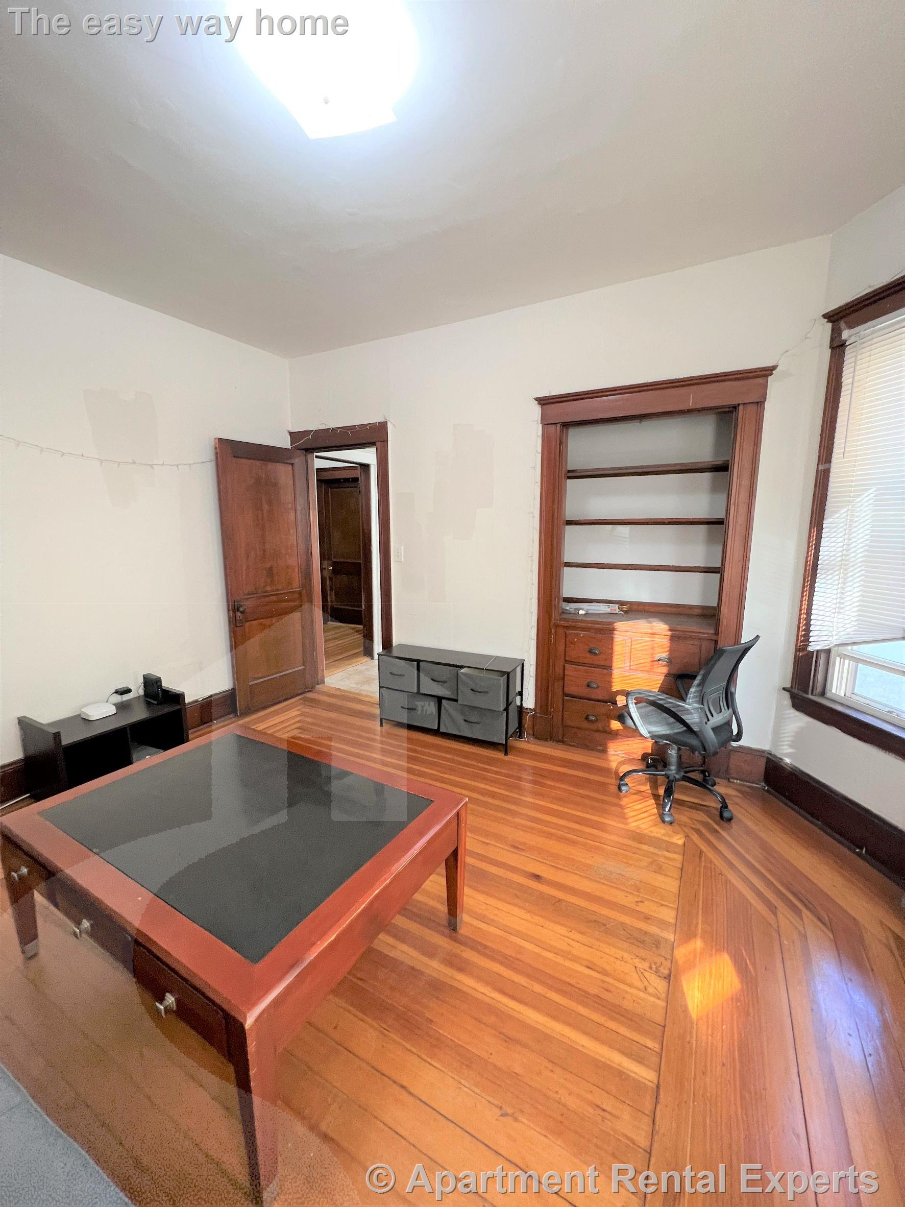 223 Holland St, Davis Square