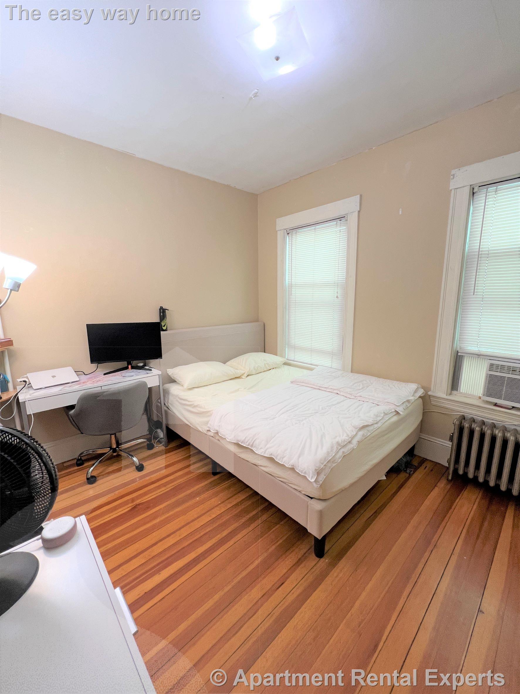 223 Holland St, Davis Square