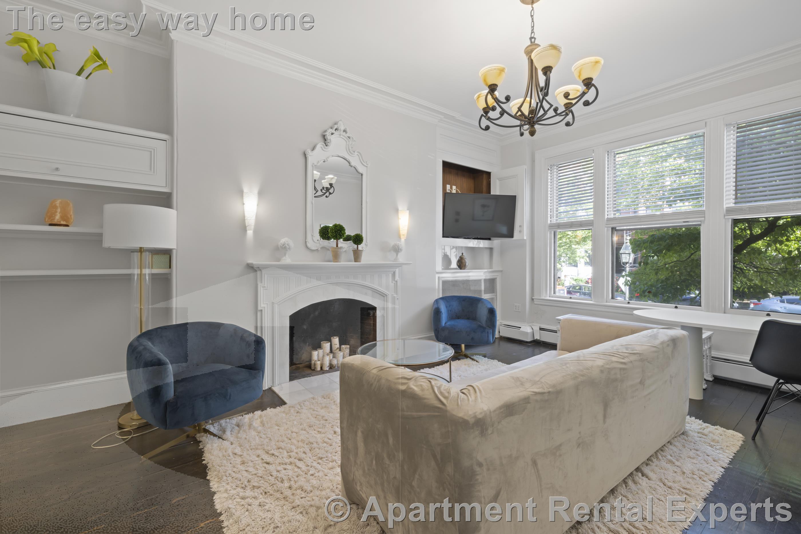 370 Marlborough St, Back Bay