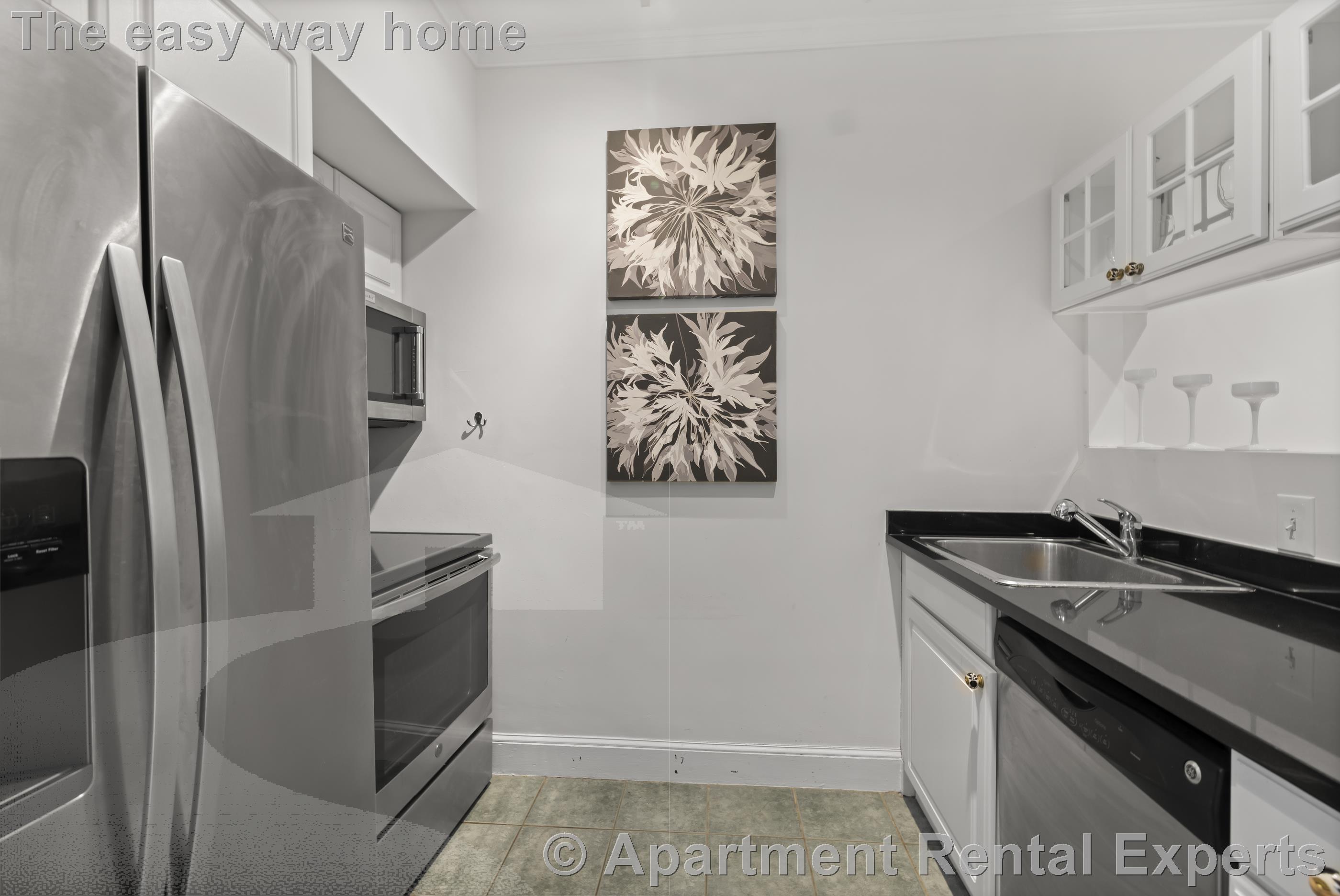 370 Marlborough St, Back Bay