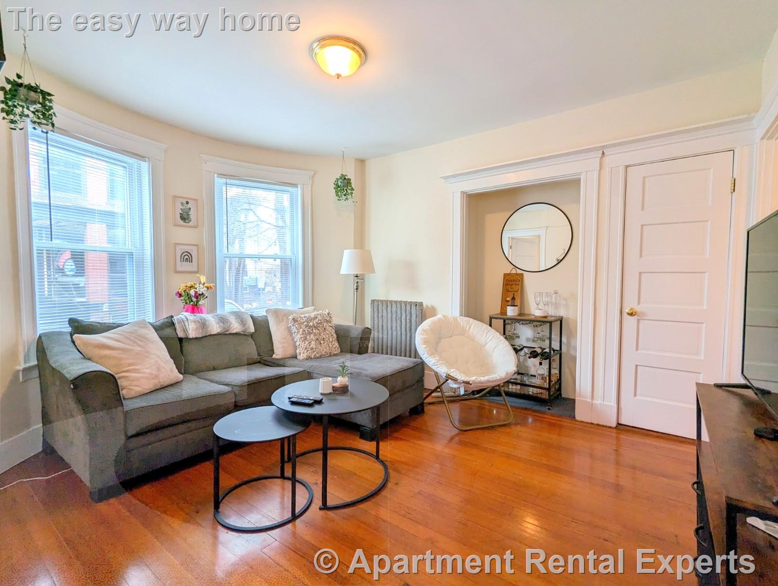 18 Sanborn Ave, Union Square