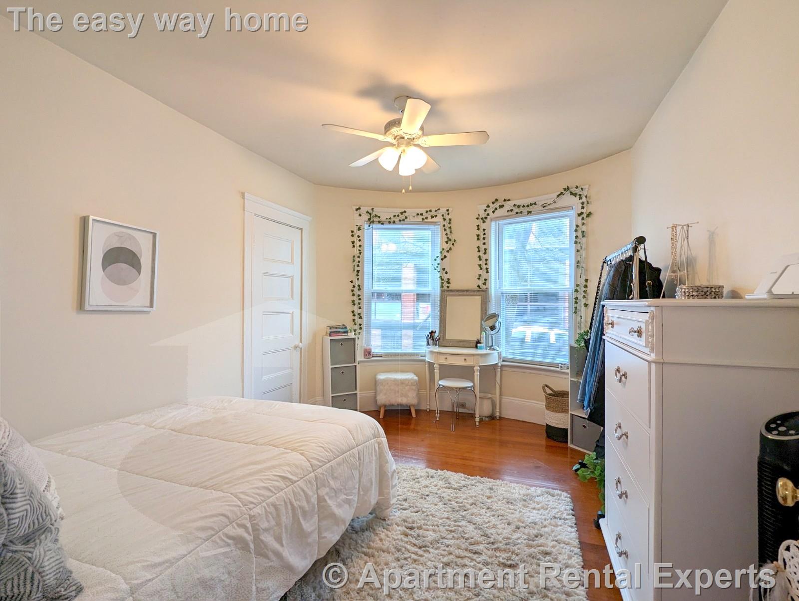 18 Sanborn Ave, Union Square