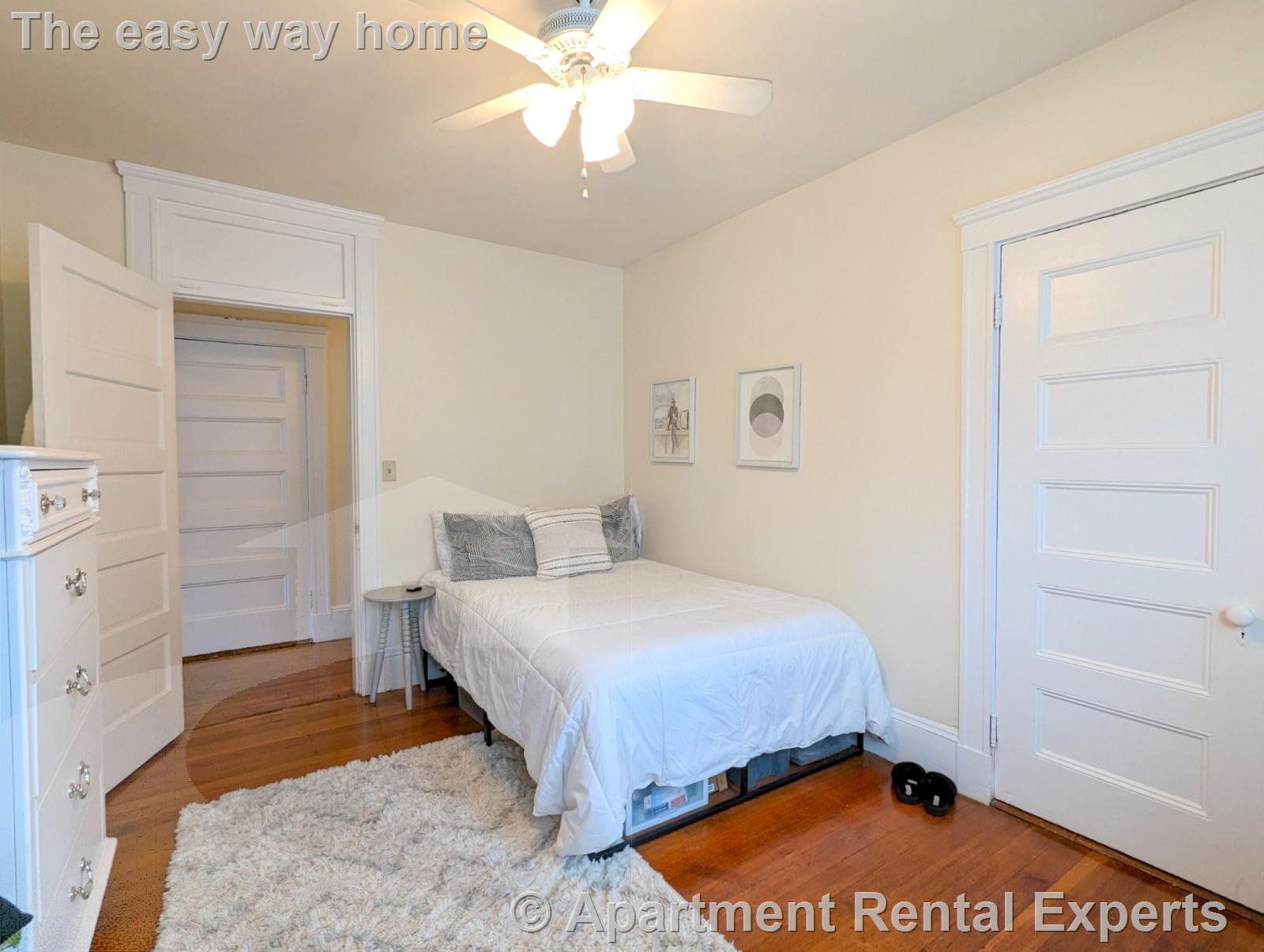 18 Sanborn Ave, Union Square