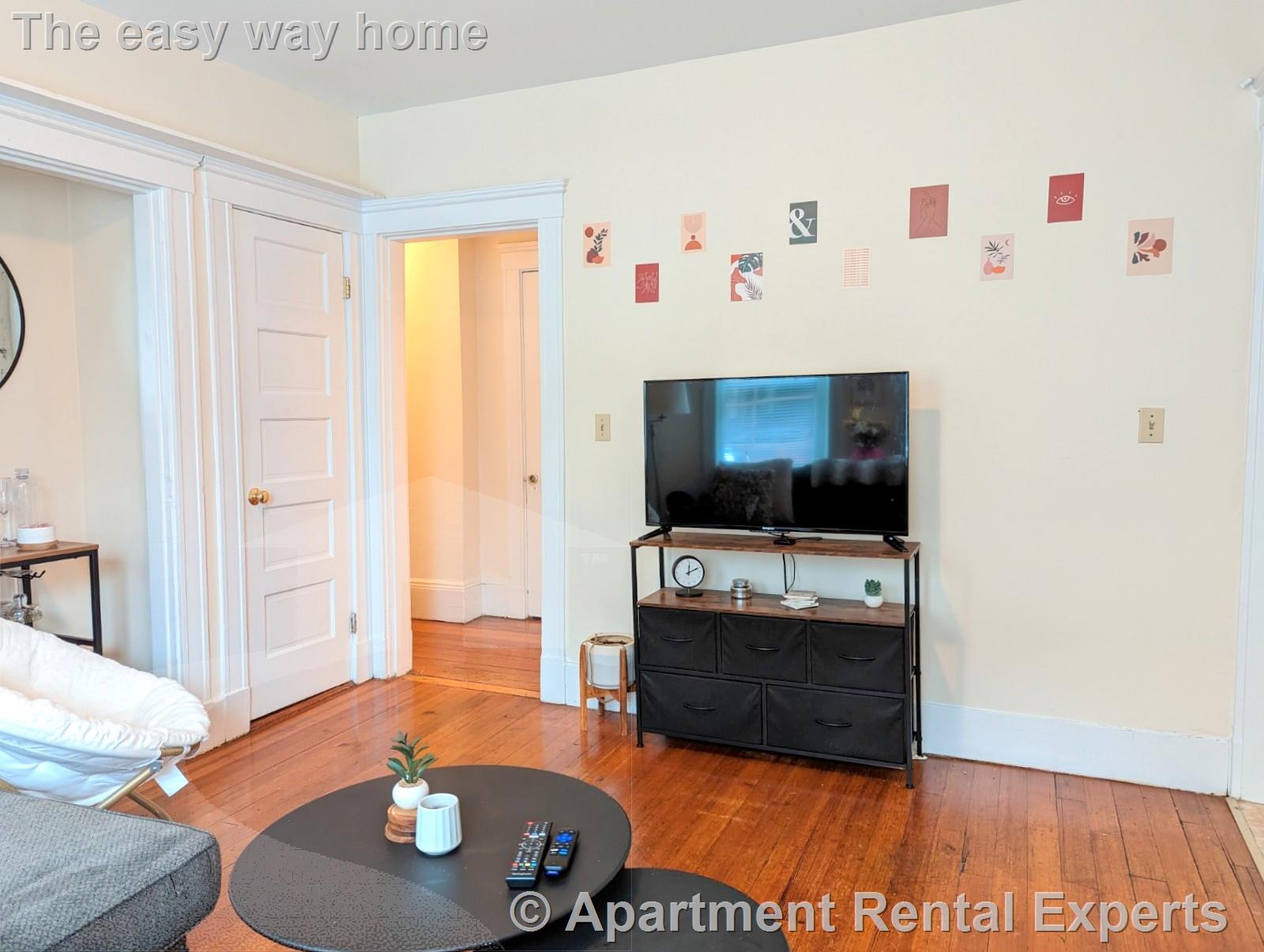 18 Sanborn Ave, Union Square