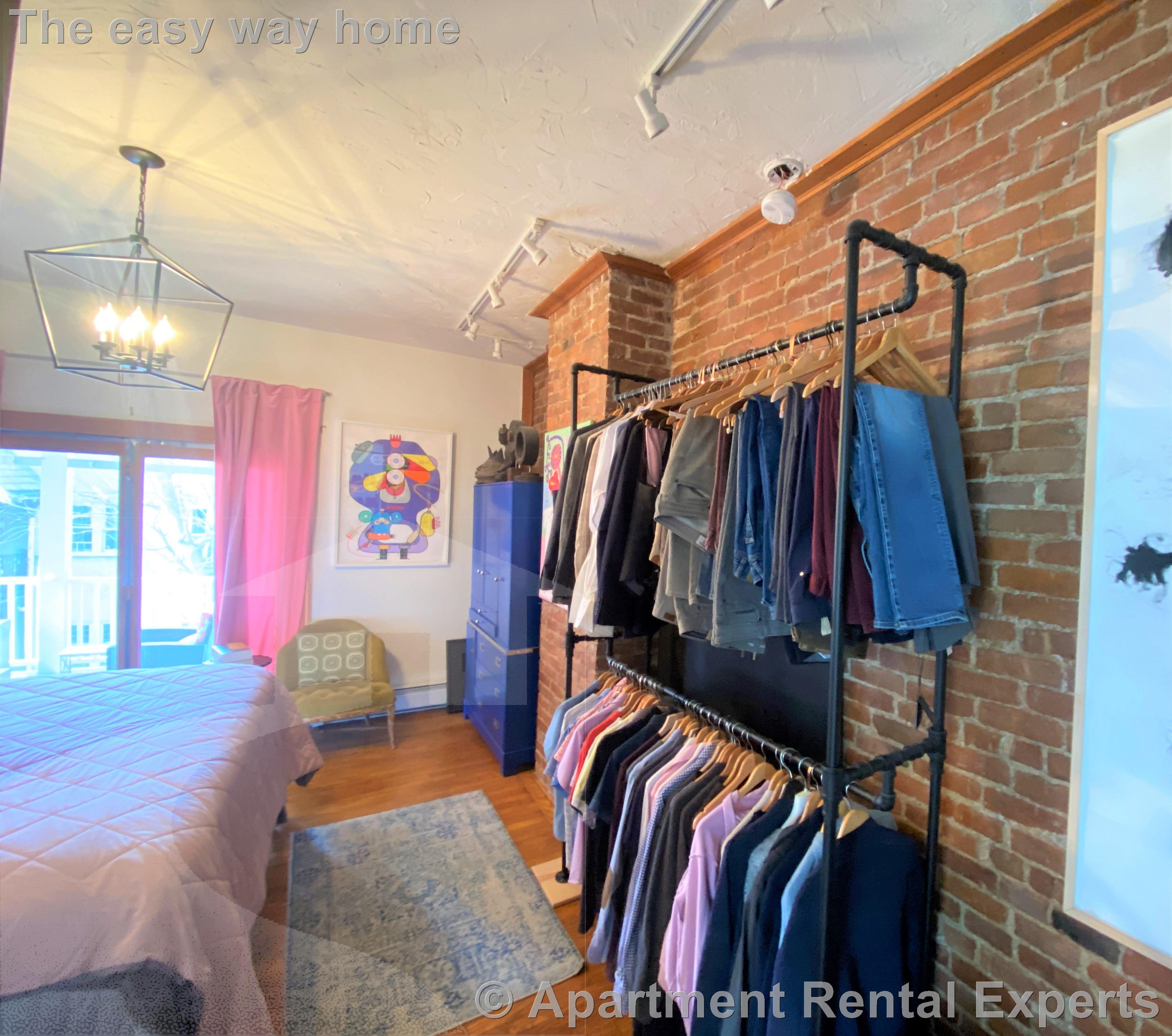 15 Trowbridge St, Harvard Square