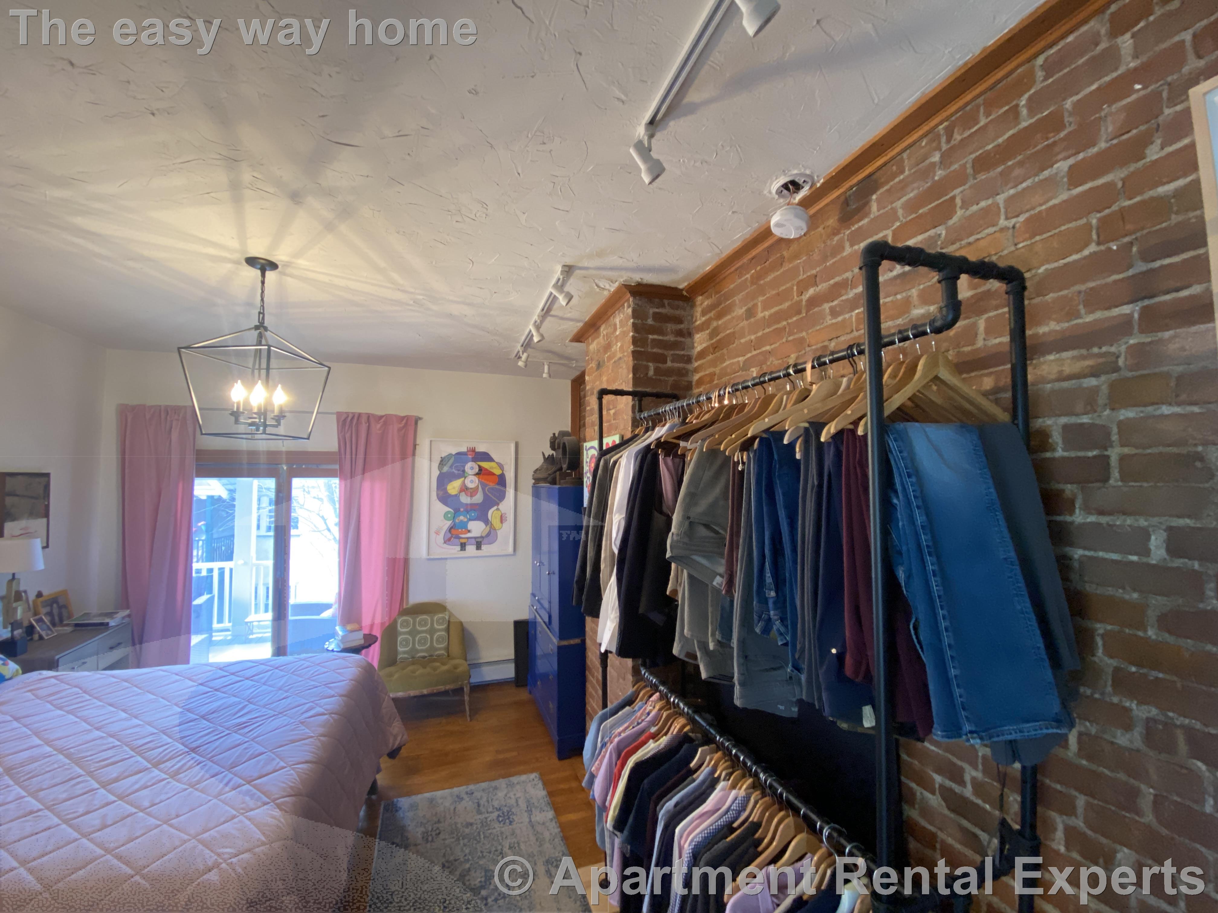 15 Trowbridge St, Harvard Square