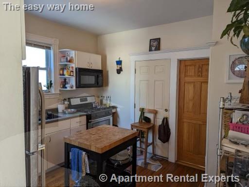 515 Medford St, Magoun Square