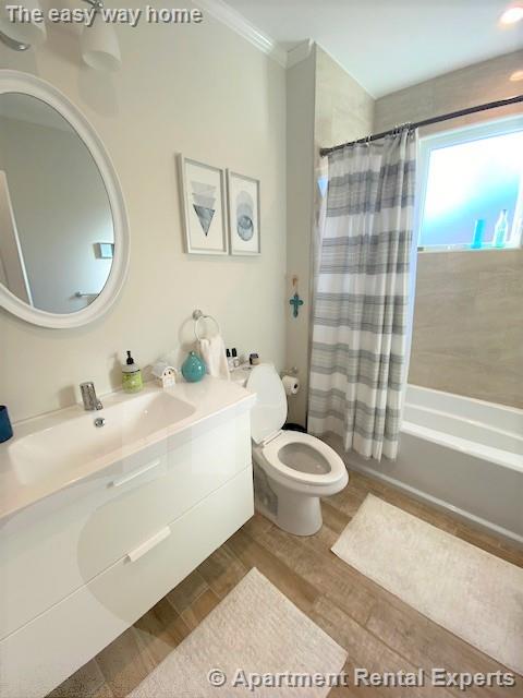 18 Laurel St, Arlington Heights