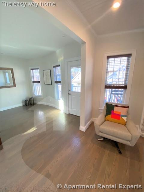 18 Laurel St, Arlington Heights