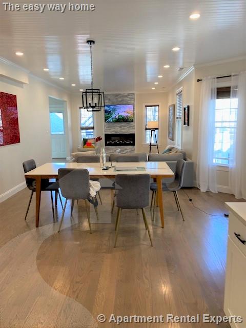 18 Laurel St, Arlington Heights